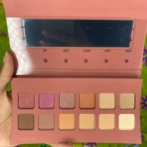 Illamasqua eyeshadow